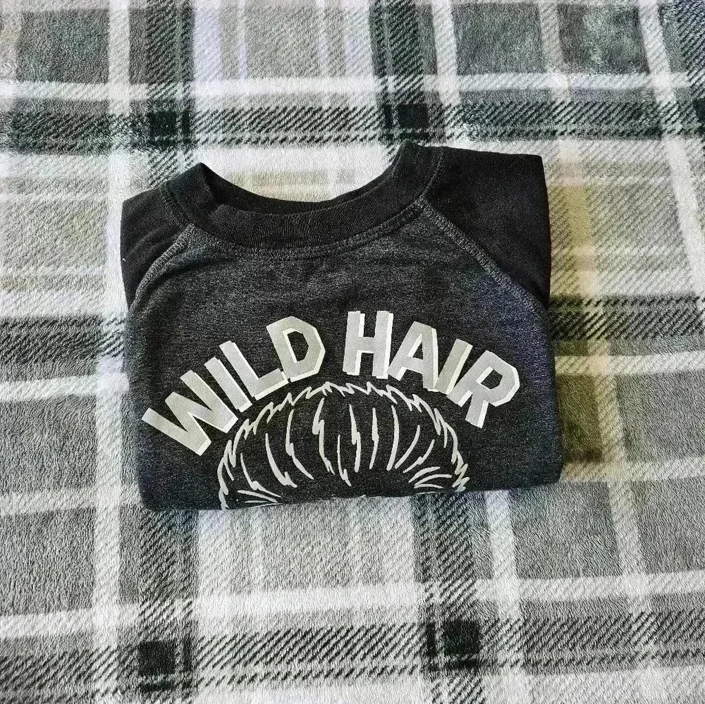 Celebrate Halloween 8,  black and gray werewolf shirt 60% cotton 40% polyester - Picture 4 of 6